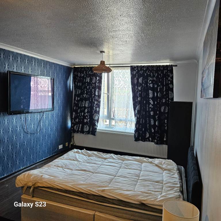 🌿 Riverside Rooms in Friendly Shared Home 