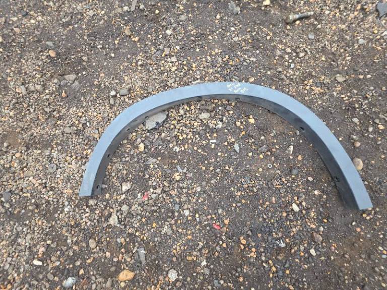 BMW X1 2018 F48 REAR Back WHEEL ARCH TRIM Plastic Driver Side Breaking Parts