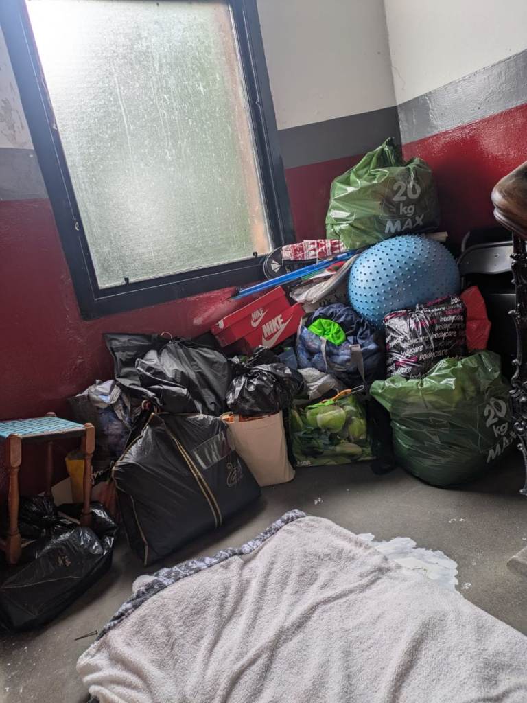 RELIABLE RUBBISH REMOVAL - HOUSE/GARAGE/GARDEN CLEARANCE - BINS EMPTIED - COUCH/MATTRESS UPLIFT