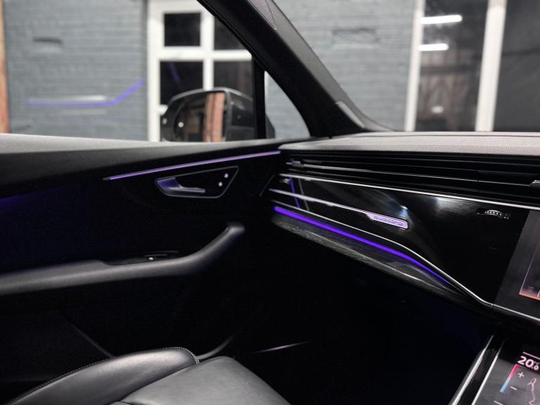 AUDI Q7 3.0 TFSI V6 55 Black Edition 2021