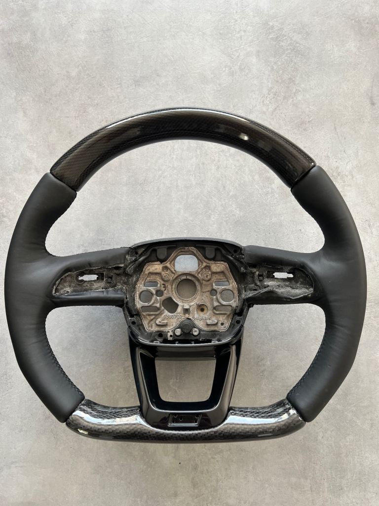 Custom AUDI RS3 steering wheel 