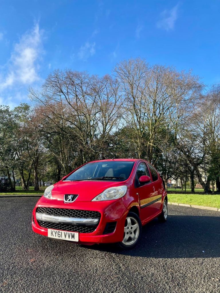 Peugeot, 107, Hatchback, 2011, Manual, 998 (cc), 5 doors