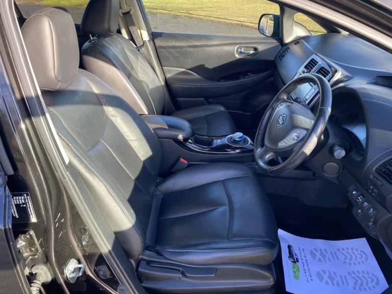 NISSAN LEAF 30kWh Tekna 2016