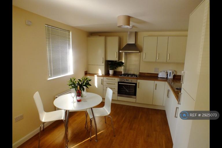 2 bedroom flat in Froghall Terrace, Aberdeen, AB24 (2 bed) (#2925073)