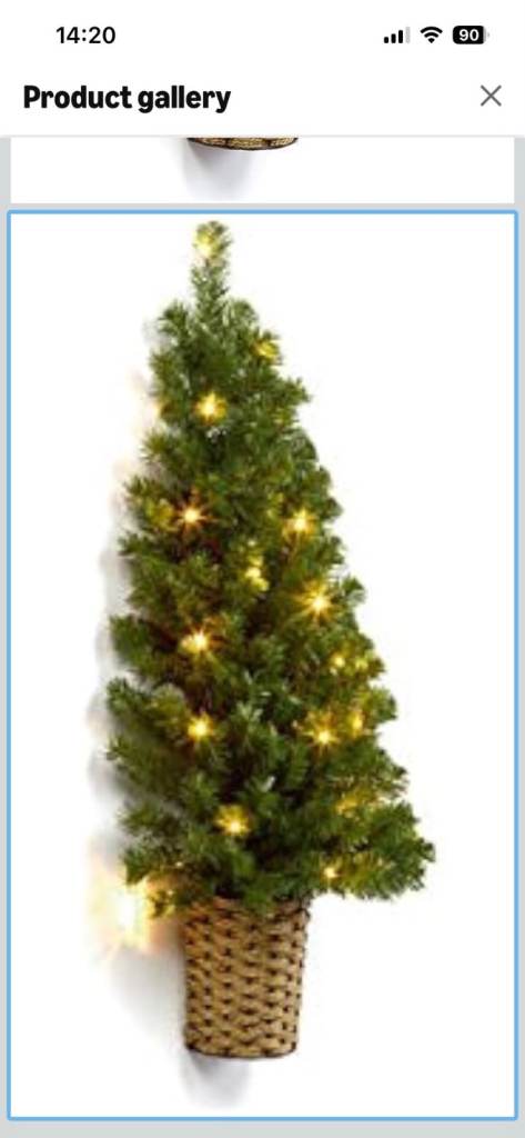 Wanted 3 ft half wall hanging xmas tree