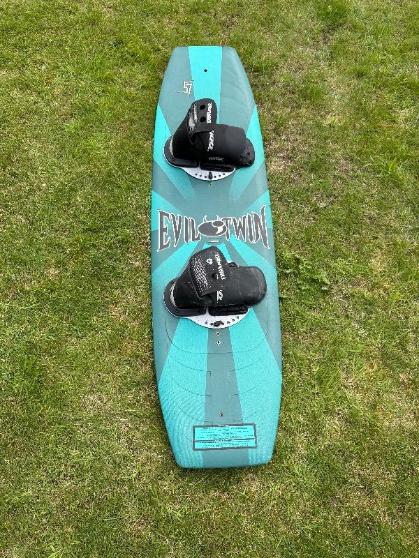 Retro wakeboard - Obrien “Evil Twin”