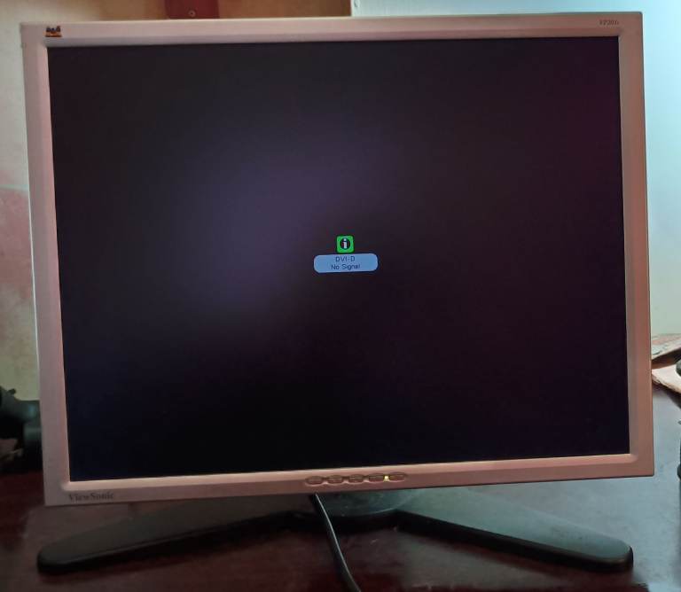 ViewSonic VP201s  PC monitor screen TV computer 