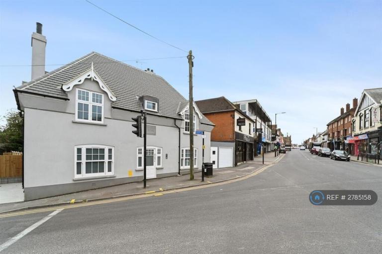 2 bedroom flat in High St, Billericay, CM12 (2 bed) (#2785158)