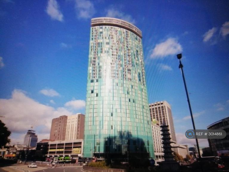 2 bedroom flat in Southside, Birmingham, B5 (2 bed) (#3014861)