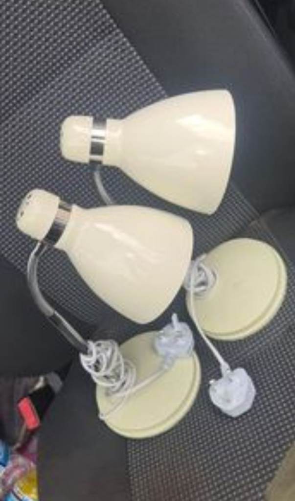 Pair of Cream Metal Desk Lamps – Good Working Order
