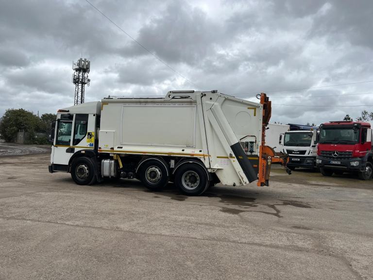 2015 DENNIS ELITE 6 (6) 26 TONNE BIN LORRY , TRADE LIFT ...CHOICE IN 