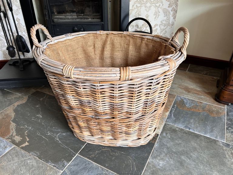 Large Stow Green Log Basket Excellent Condition