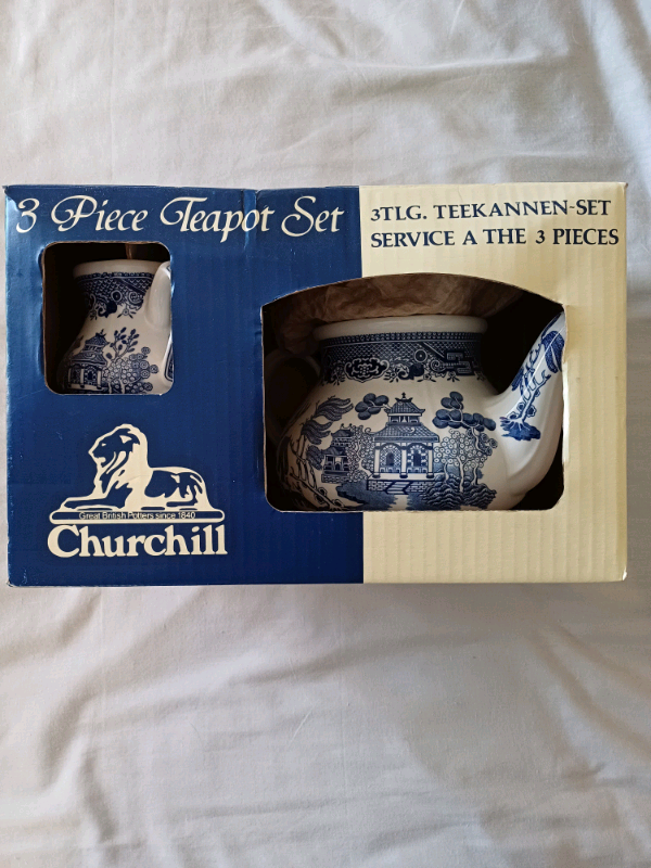 New Willow pattern teapot set