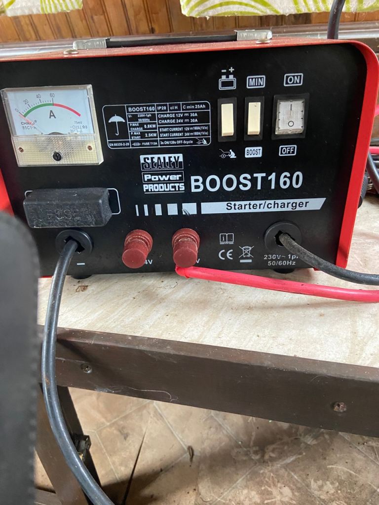 Charger Booster 24/12 v