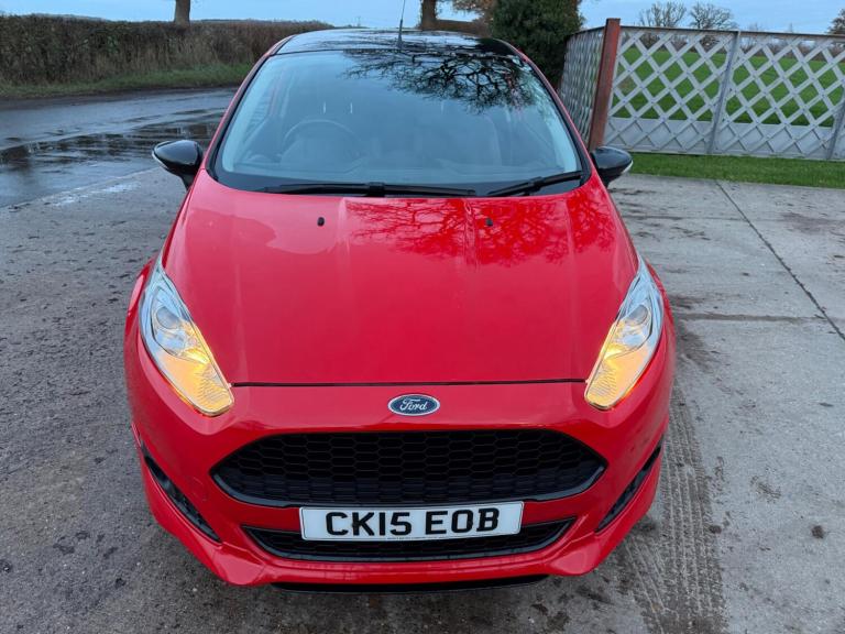 2015 Ford Fiesta 1.0 EcoBoost 140 Zetec S Red 3dr HATCHBACK PETROL Manual
