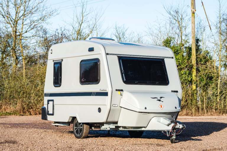 Freedom Jetstream Twin Sport Flare | Small 2 Berth Caravan with Shower
