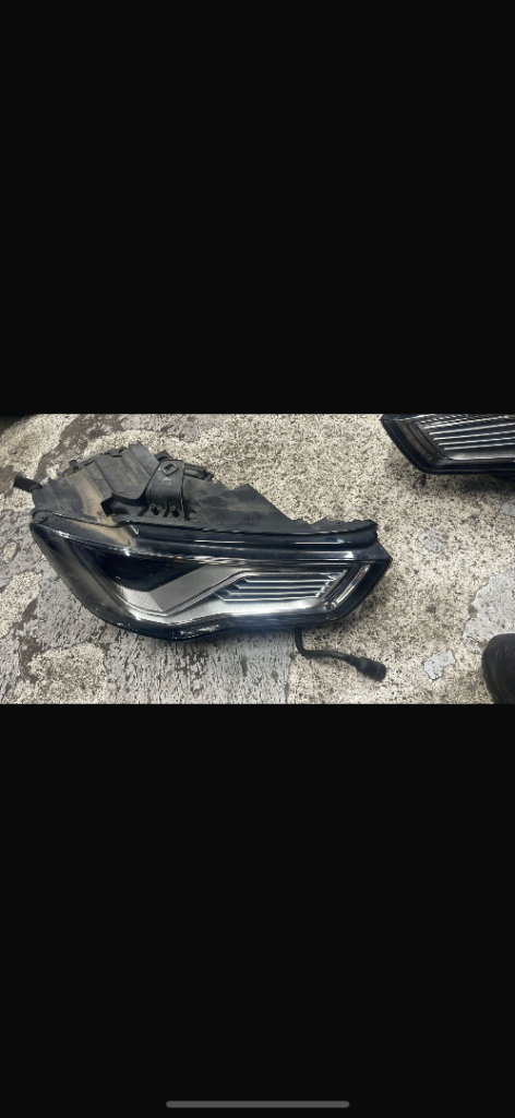 Audi rs3 2015-2016 drivers side  matrix headlight