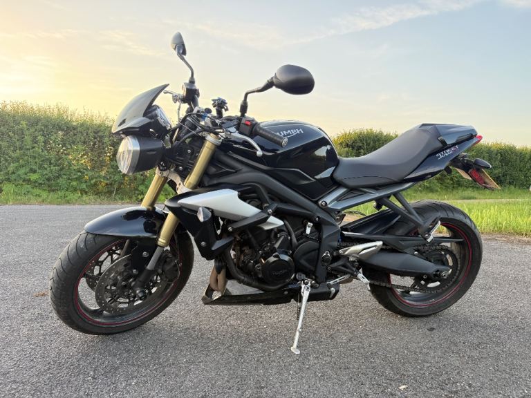 Triumph, STREET, 2016, 675 (cc)