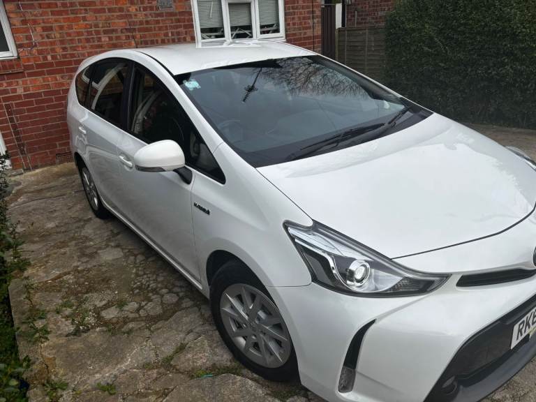 Toyota prius plus 2018