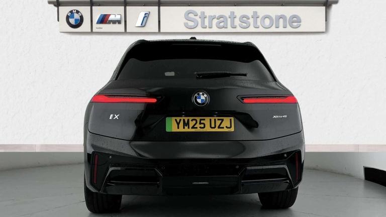 2025 BMW iX 300kW xDrive45 M Sport 101kWh 5dr Auto SUV Electric Automatic