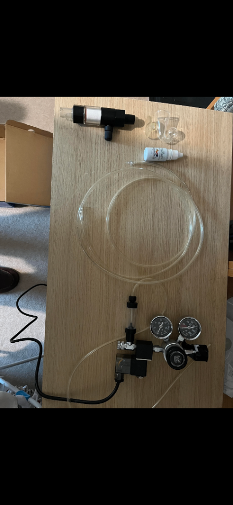 CO2 Aquarium Regulator with Solenoid and Diffuser and Extinguisher