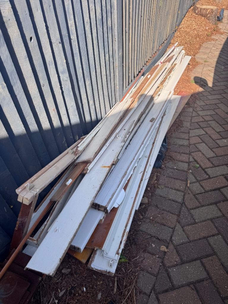 Wood- lengths of pine skirting board
