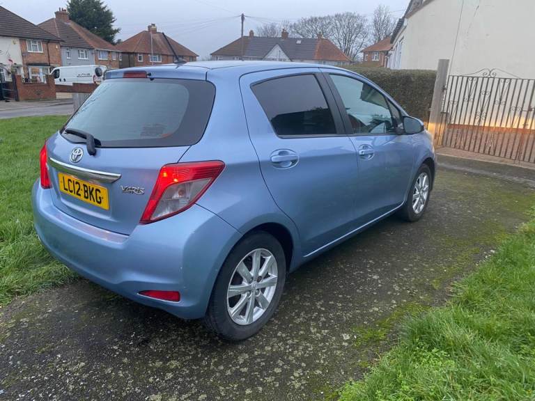 Toyota, YARIS, Hatchback, 2012, Manual, 1329 (cc), 5 doors