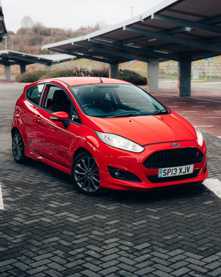 2013 Ford Fiesta 1.0L Zetec S Hatchback 3dr Petrol Manual Euro 5 (123 bhp) Hatchback Petrol Manual