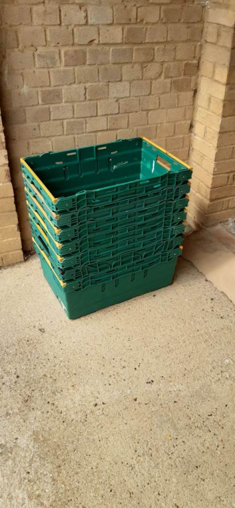 7 green crates