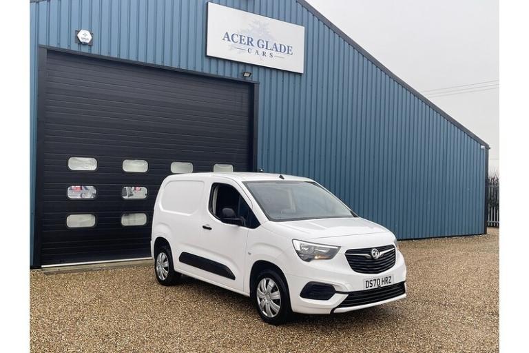 2020 Vauxhall Combo 2300 1.5 Turbo D 100ps H1 Sportive Van PANEL VAN DIESEL Manual