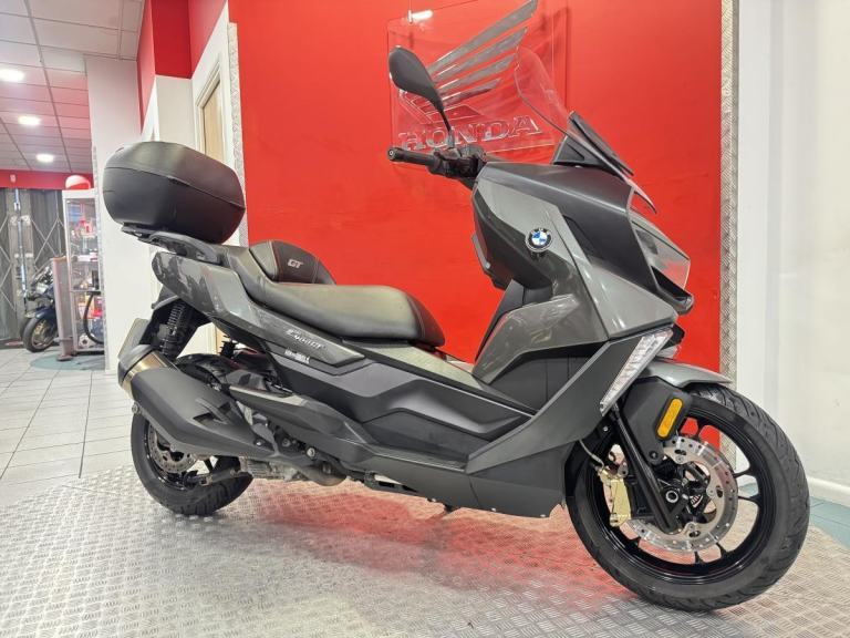 2022 '72' BMW C400 GT 