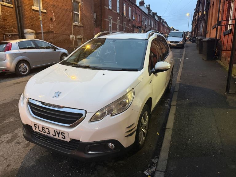 Peugeot, 2008, Hatchback, 2013, Manual, 1199 (cc), 5 doors