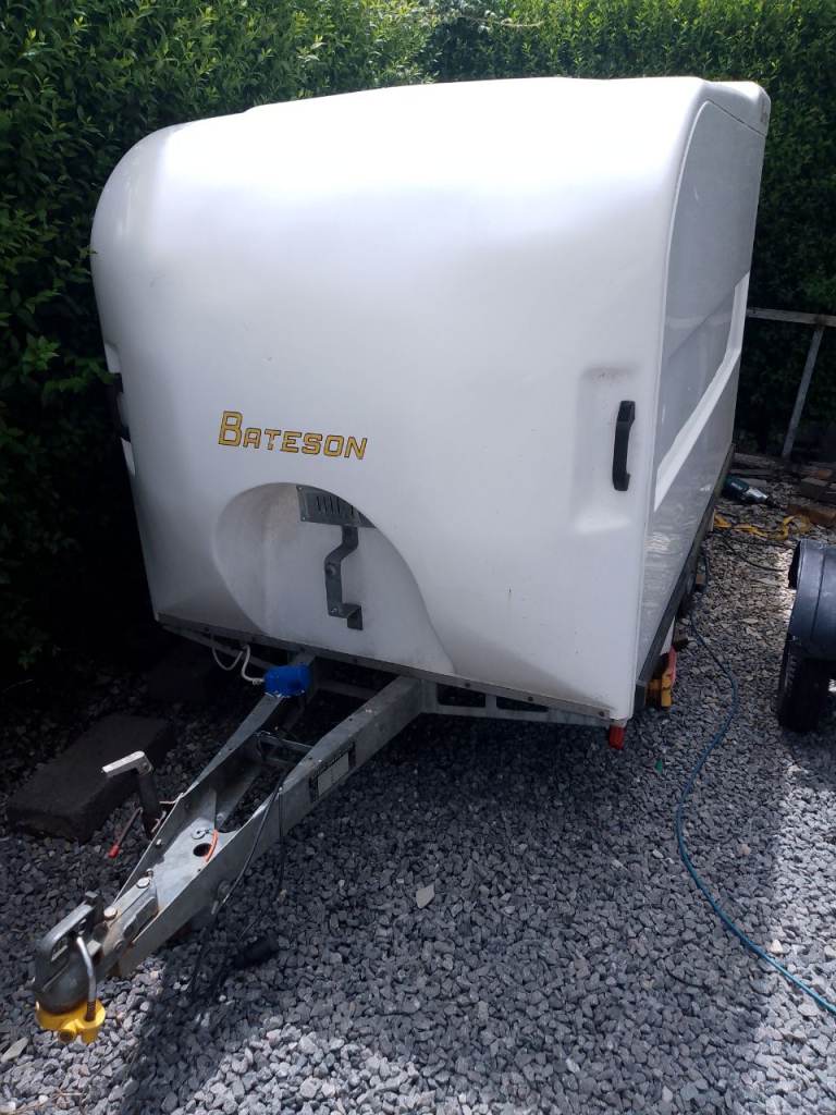Trailer bateson 