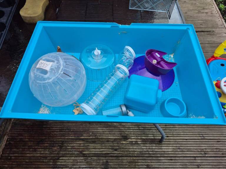 Hamster cage