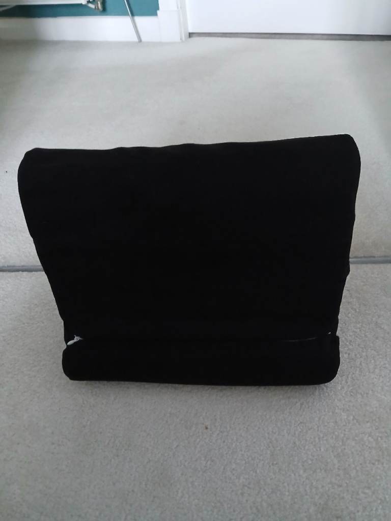 Ipad/Tablet cushion