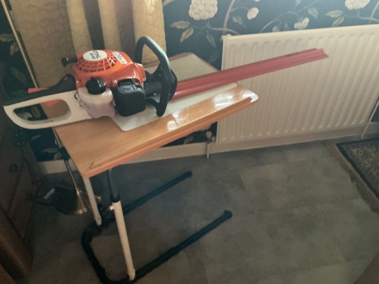 Still hedge trimmer