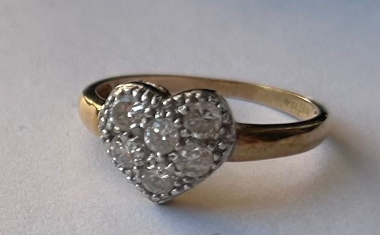 9ct Gold Heart Shaped Ring with CZ Setting