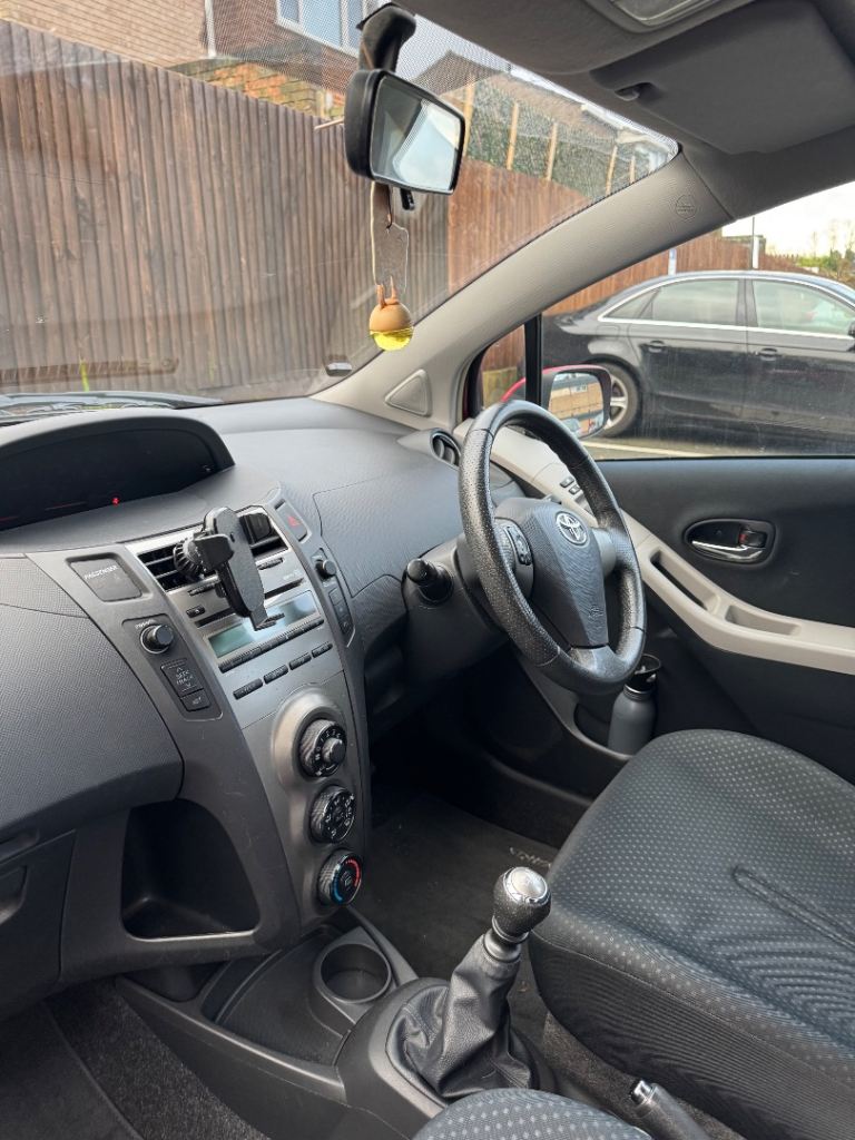 Toyota, YARIS, Hatchback, 2010, Manual, 1329 (cc), 5 doors