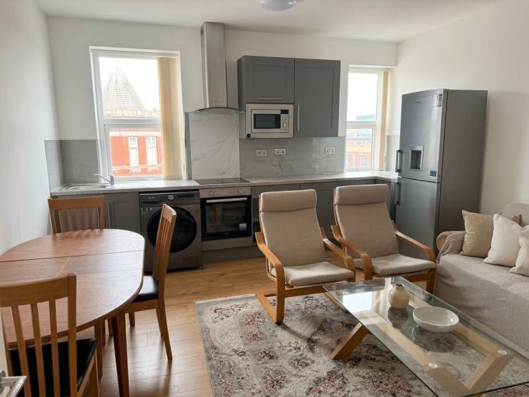 🏠 2-Bedroom House/Flat – Denton, M34 6DA
