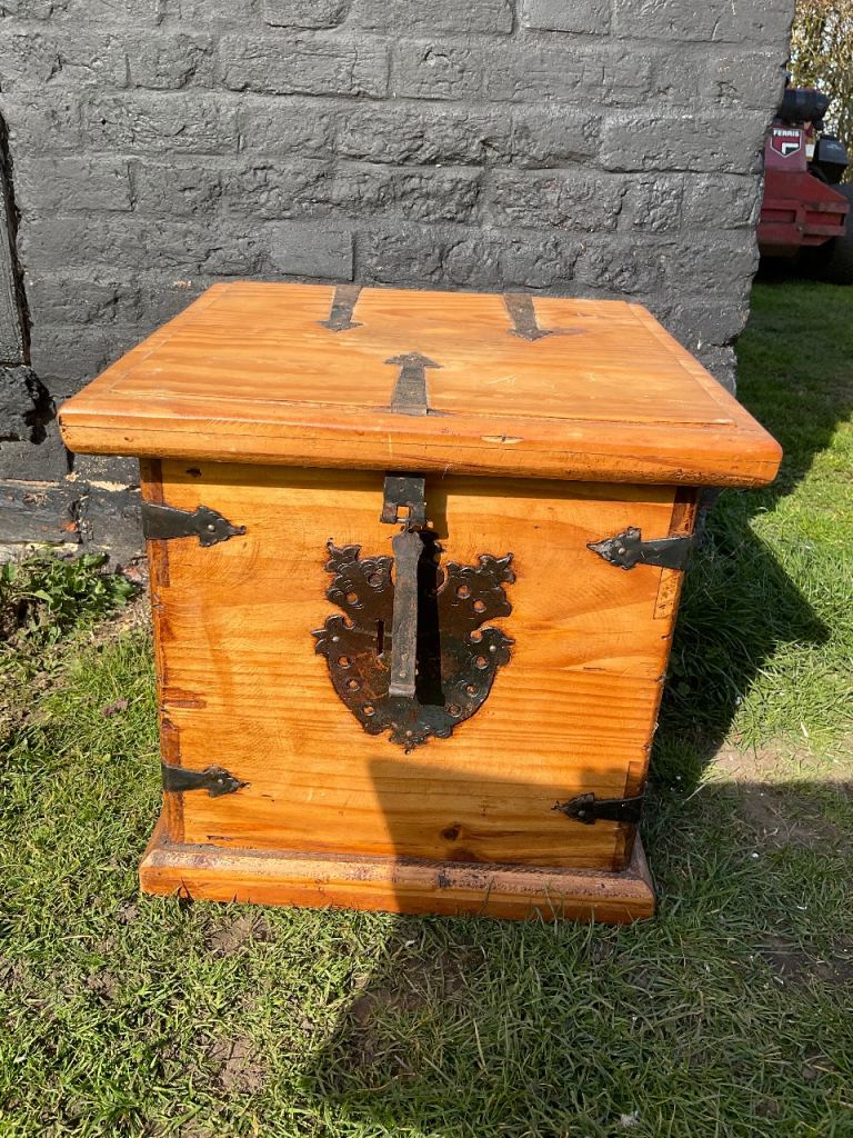 Storage Chest 
