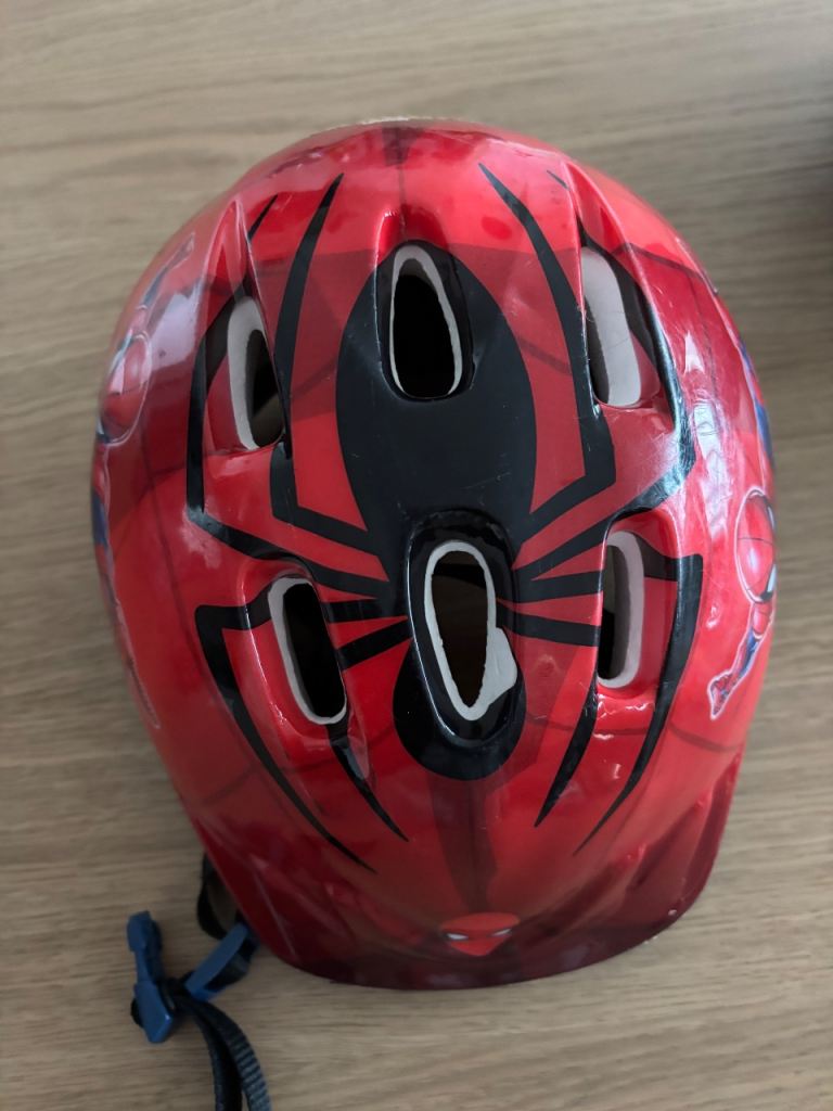 Spiderman bike helmet 4-7 ages
