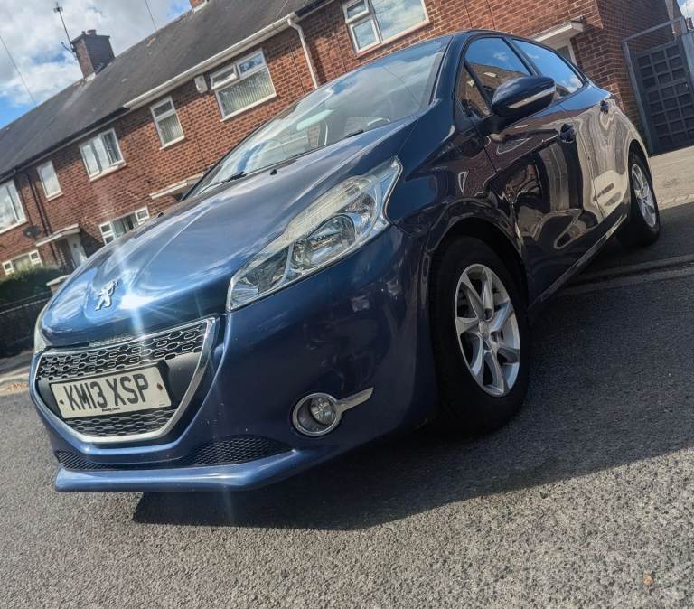 Peugeot 208 1.2 £20 road tax