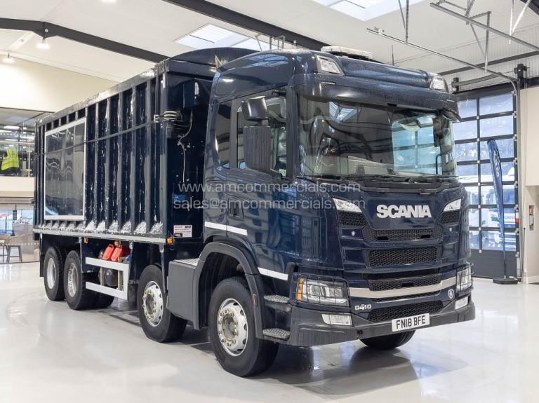 2018 (18) SCANIA G410 8X4 BULK TIPPER 40 CU YD