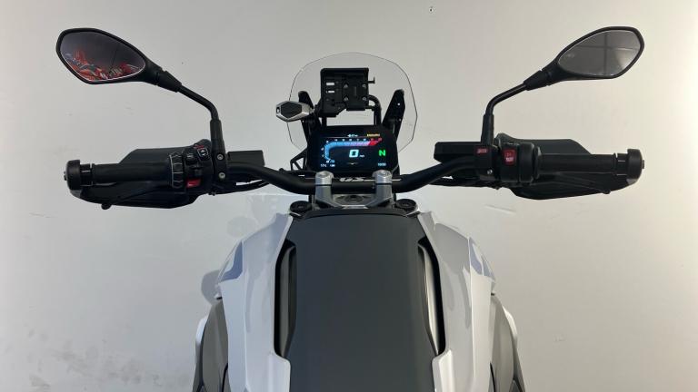 2025 BMW R1300 24 Model Year BMW R1300 GS TE DUEL Petrol Manual