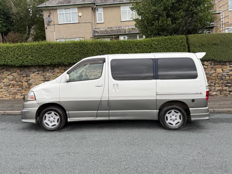 2012 Toyota HiAce V6 PETROL/LPG AUTO WHITE   Petrol Automatic