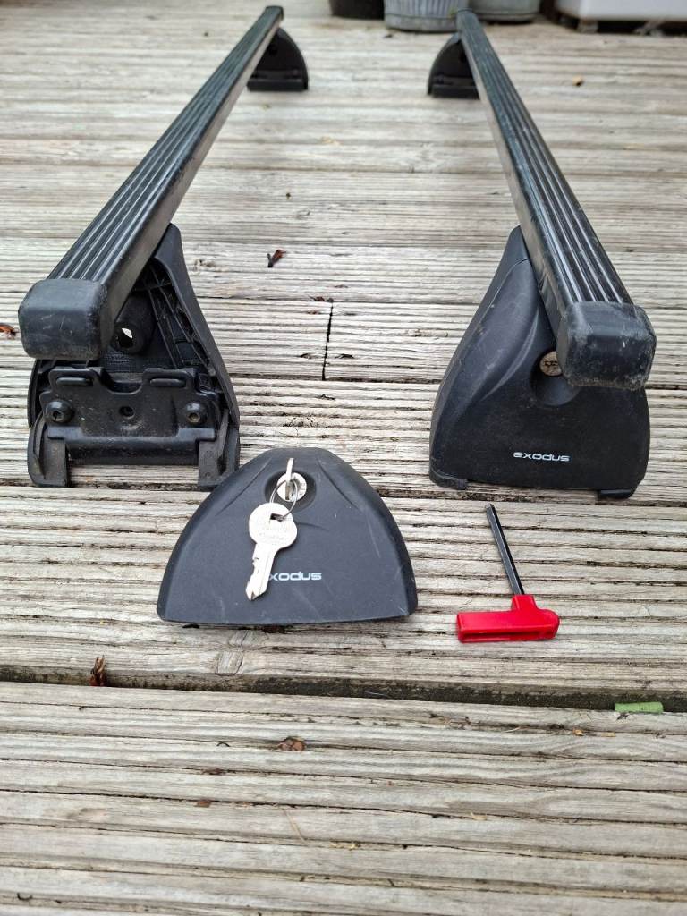 Square roof bars with fiitings