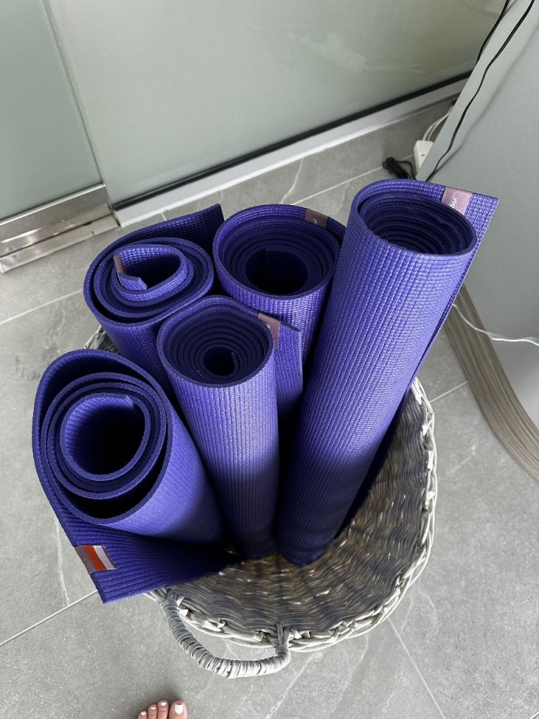 Yoga matters sticky mat 4.5mm purple x16 