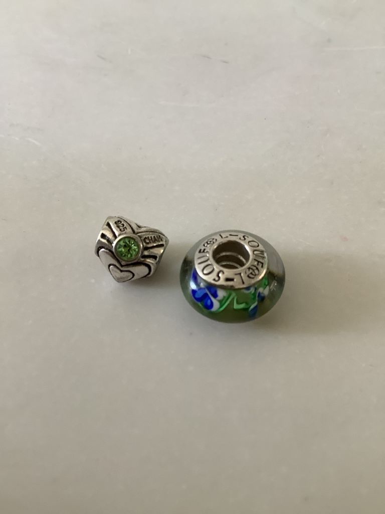 2 sterling silver 925 bead charms - Chamilia peridot gemstone heart & Soufeel Murano glass