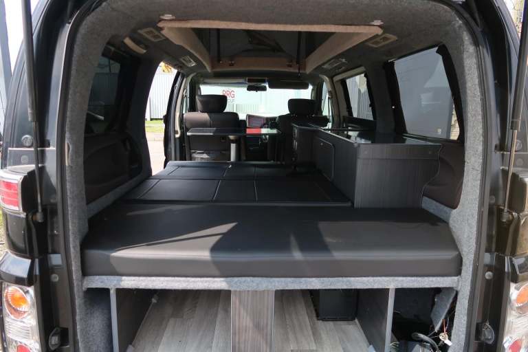 Nissan Elgrand 2.5 Auto Highway Star 4 Seater 4 Berth Pop Top Camper Cameprvan 