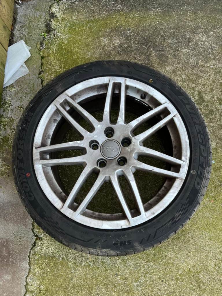 18" Audi A3 alloys with New Tyres